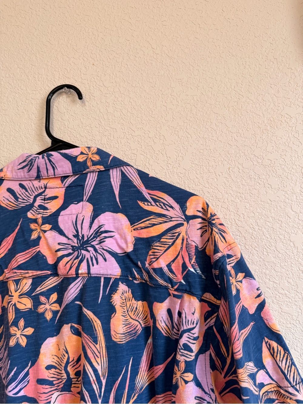 St John’s Bay Women’s Hawaiian Floral Short Sleeve Button Up 100% cotton - Picture 7 of 7